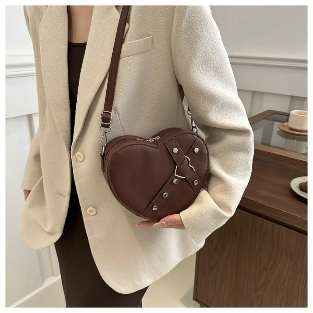 【りこ】é Heart pouch shoulder strap bag 411gB9VdUhL.jpg_BO30,255,255,