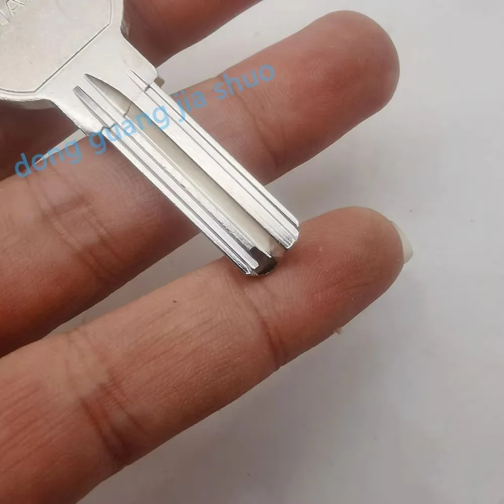 10pcs R6 R7 Suitable for computer punch lock key blank security door key blank