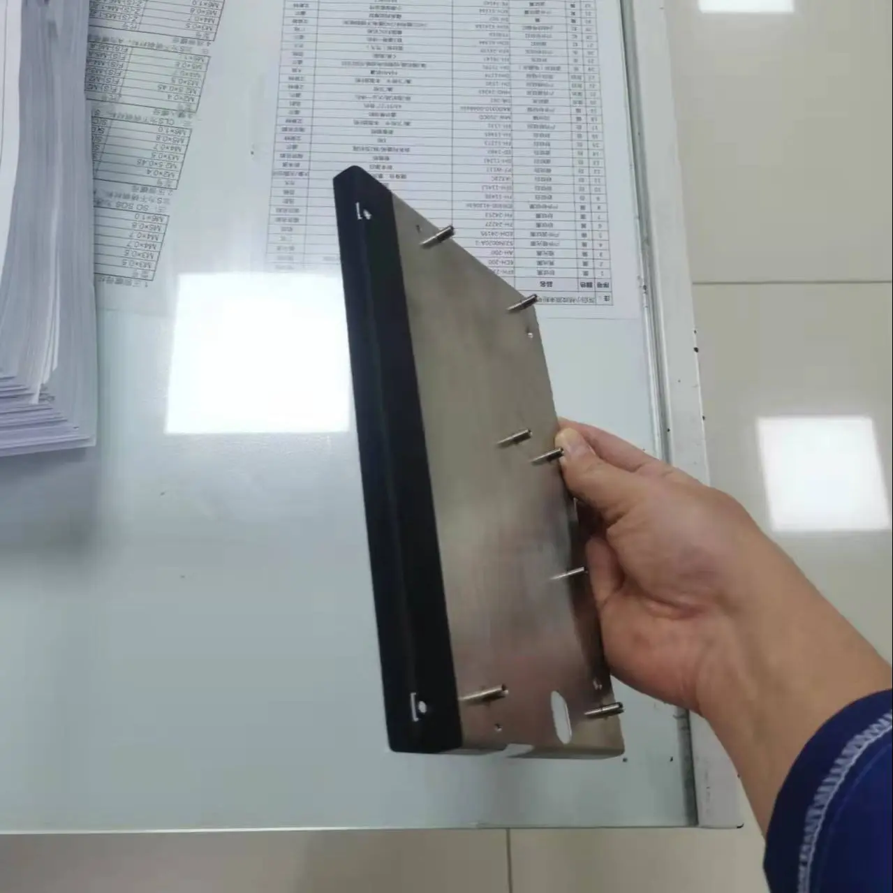 

Sheet Metal Fabricate For Industrial Tablet Computer Cover