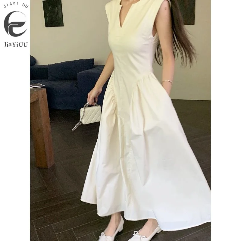 

2024 White French Trendy Dress with a Slimming Design, Niche Sleeveless Waist Length Skirt