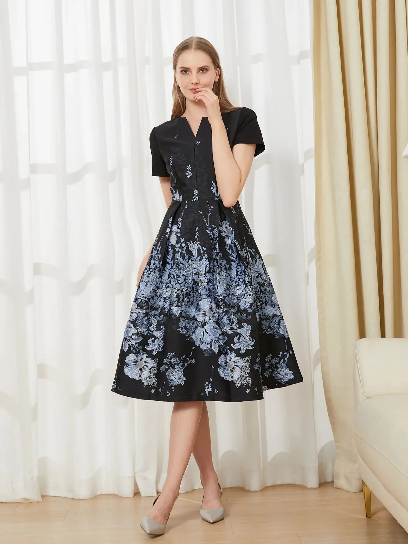 فستان صيفي من قماش الجاكار من DEVCHATA فستان فاخر...