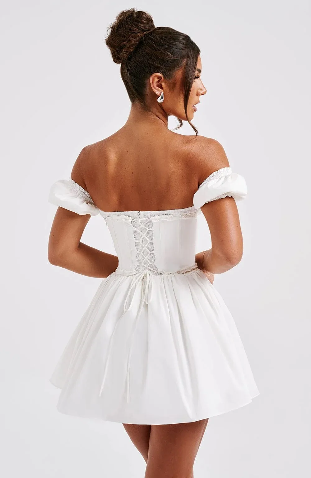 Elegant Sleeveless Tight Pleated Dress For Women Autumn New Sexy Backless Short Skirt Party Club Slim Evening Dress