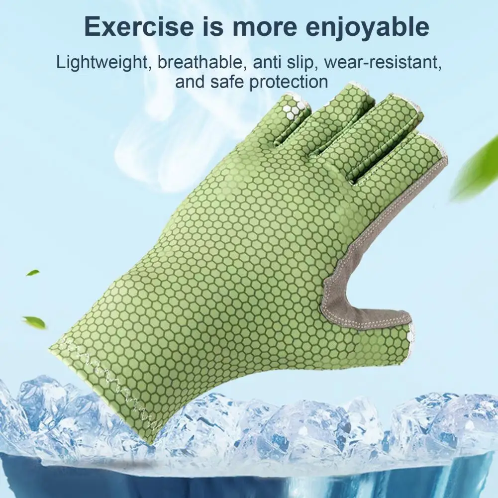 Outdoor Sports Gloves Lightweight Fishing Gloves Camouflage Half-finger Fishing for Men Women with Upf 50 for Kayaking