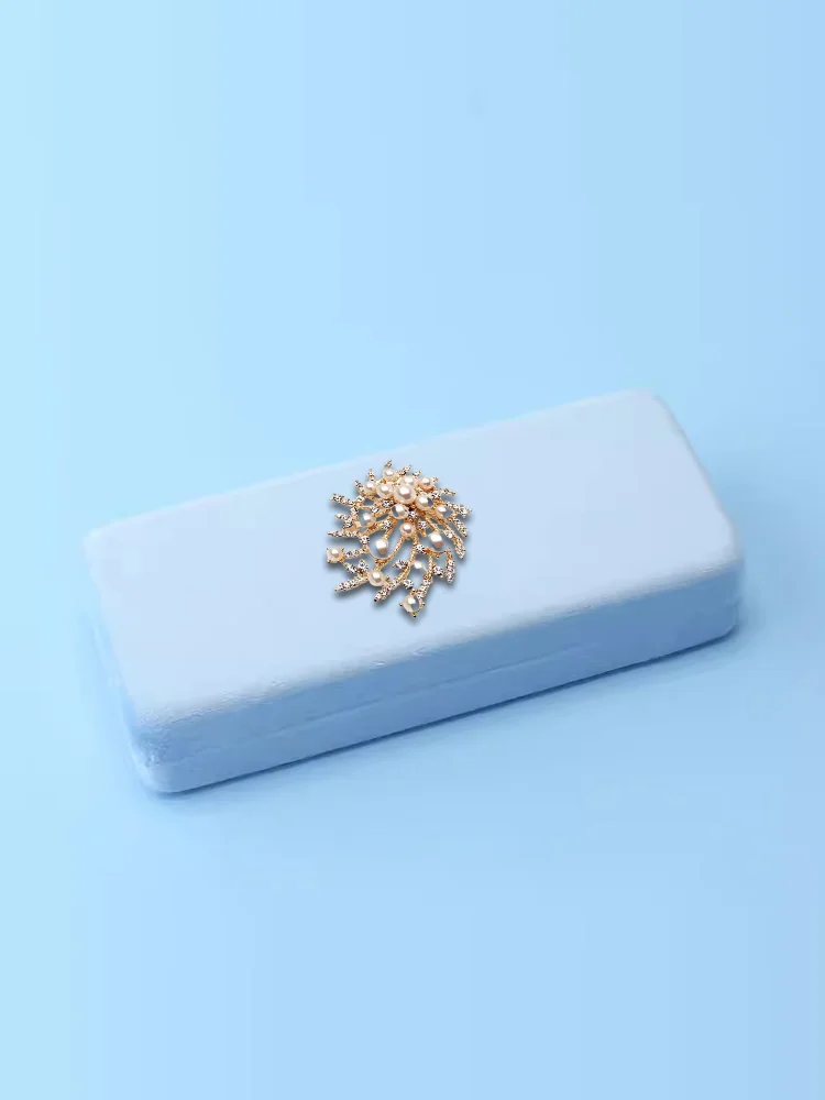 

Portable Anti-Pressure Eyeglasses Storage Case - Diamond Butterfly Brooch Amber Decor