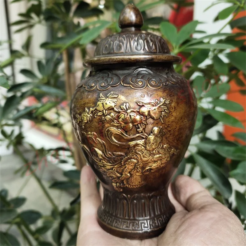 

Brass gold-plated ornaments, The Monkey King gave the Peach General the jar, Home auspicious decorations