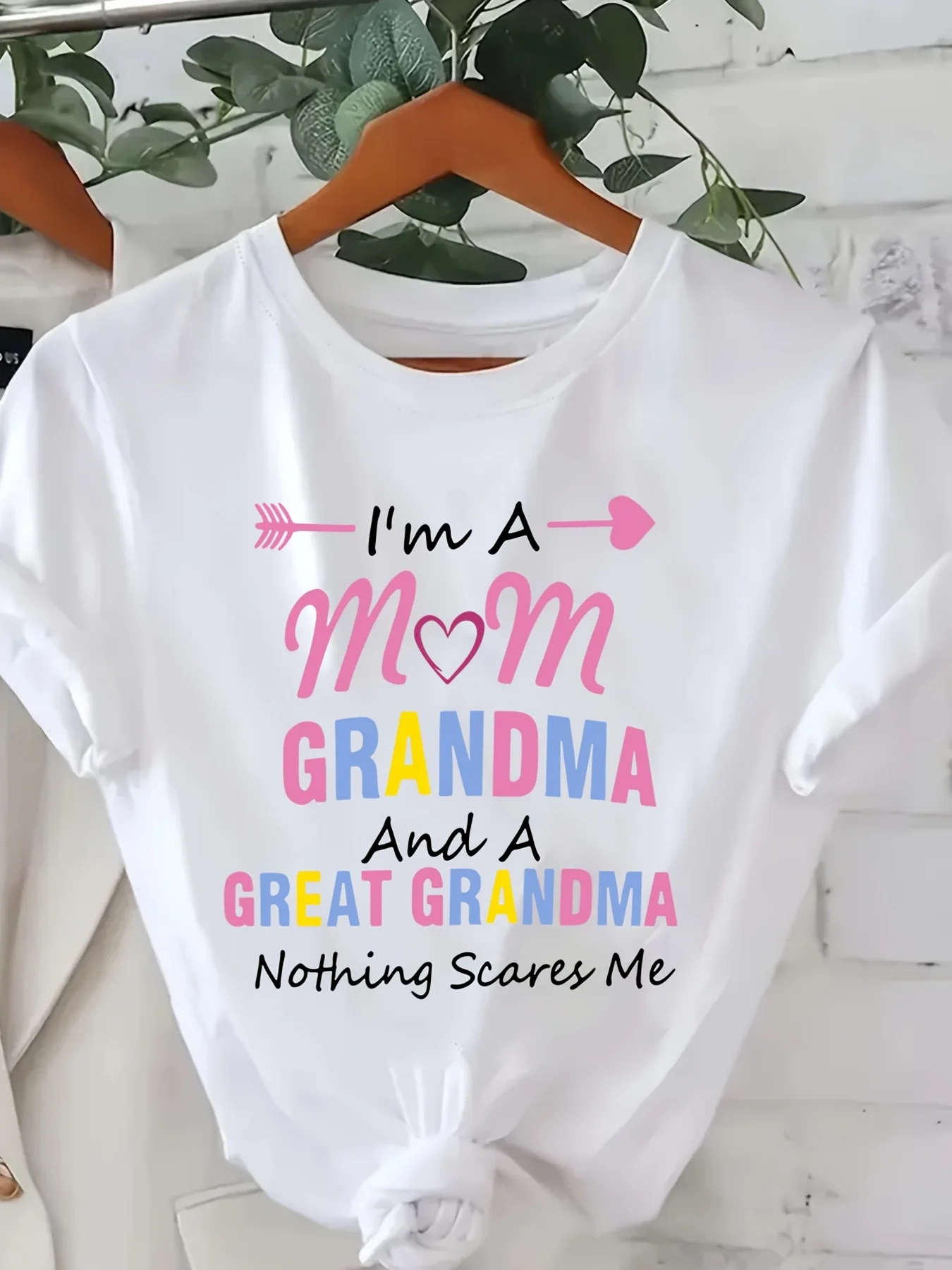 Lässiges Damen-T-Shirt mit Rundhalsausschnitt und Grafikdruck mit dem Design „Ich bin eine Mutter, Großmutter und Urgroßmutter“ in lebendigen Farben