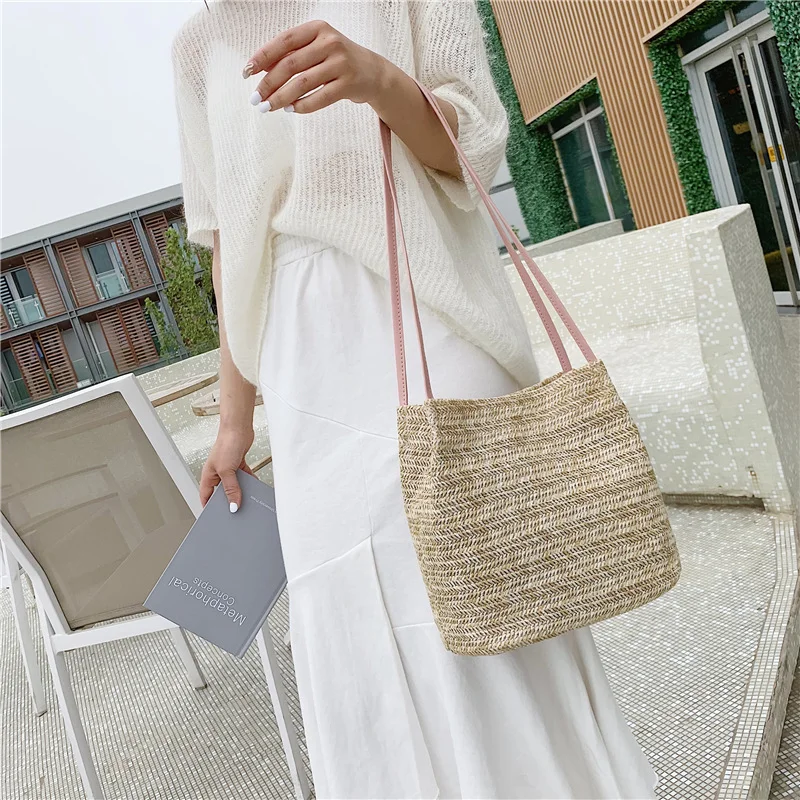 

New Korean Version of The Simple Fashion Versatile Straw Bucket Bag Female Single Shoulder Crossbody Handbag