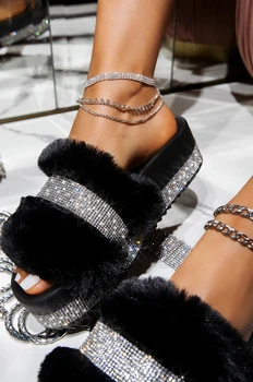 Luxury Designer Women Fur Rhinestone Slippers Platform Wedges Heel Solid Fluffy Furry Slides Outside Sexy Shoes Ladies Whosale 1