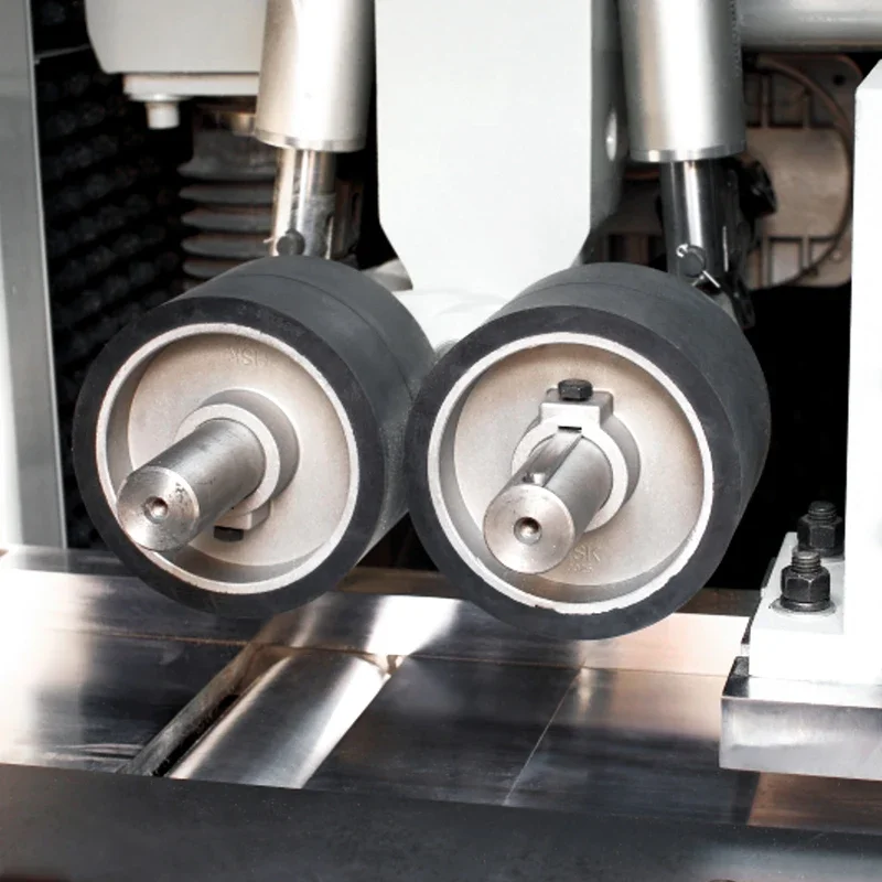 4 High-accuraty 4 Sides Moulder 2 Machine Four Sides Wood Planer Moulder 4