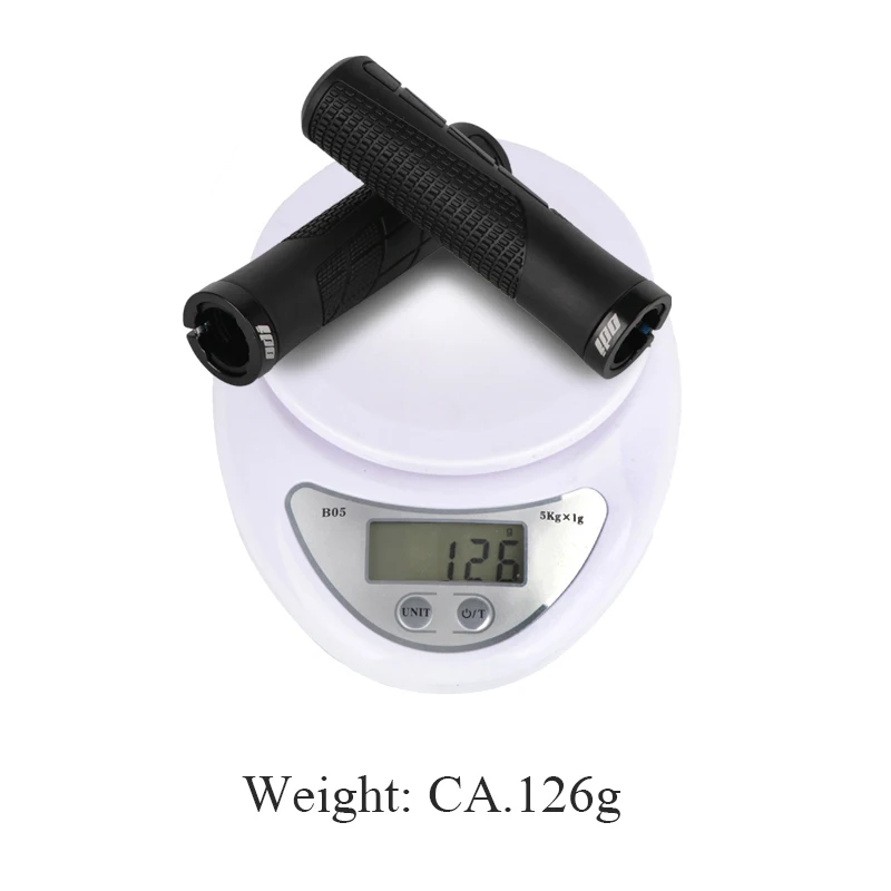 maastopyörän ohjaustangon kahva kädessä