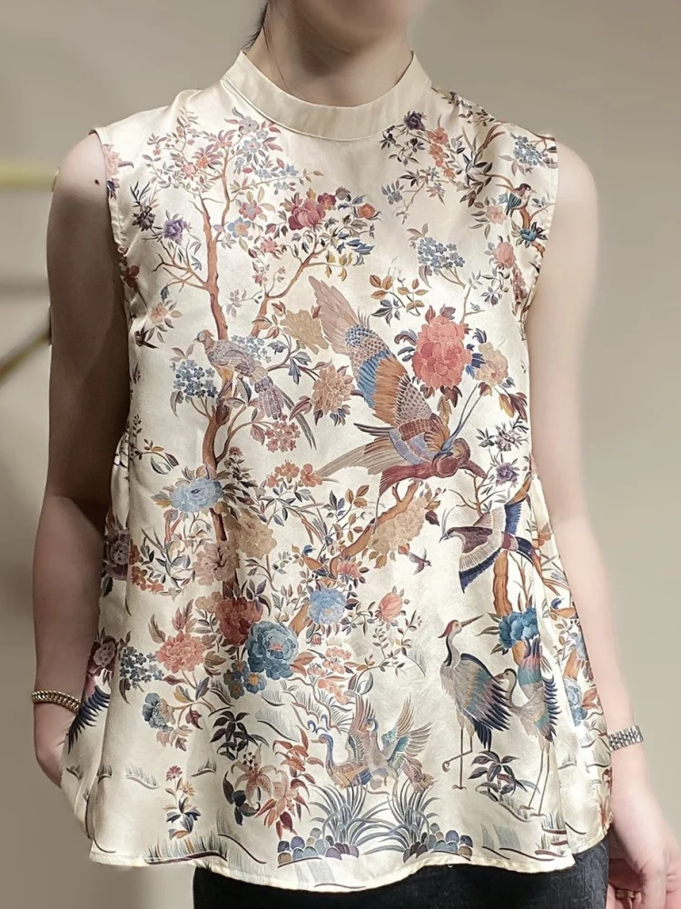 بلوزة مشجرة بدون اكمام