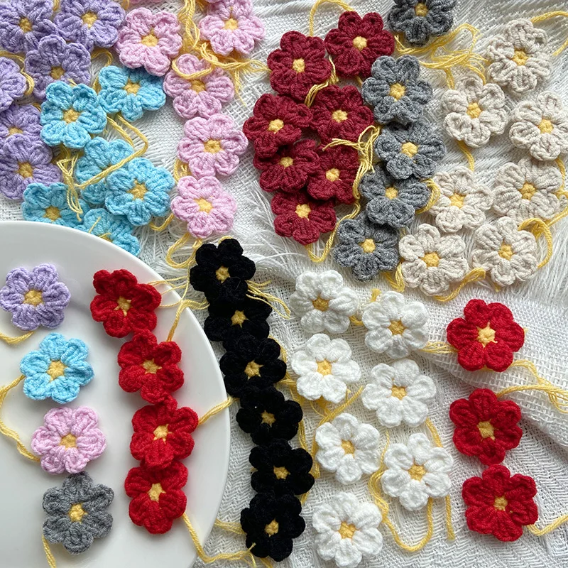 60 Toppe Fiori All'Uncinetto Fai Da Te - 6 Colori (Rosso, Giallo, Verde, Rosa, Bianco, Grigio) Per Vestiti E Borse - 3
