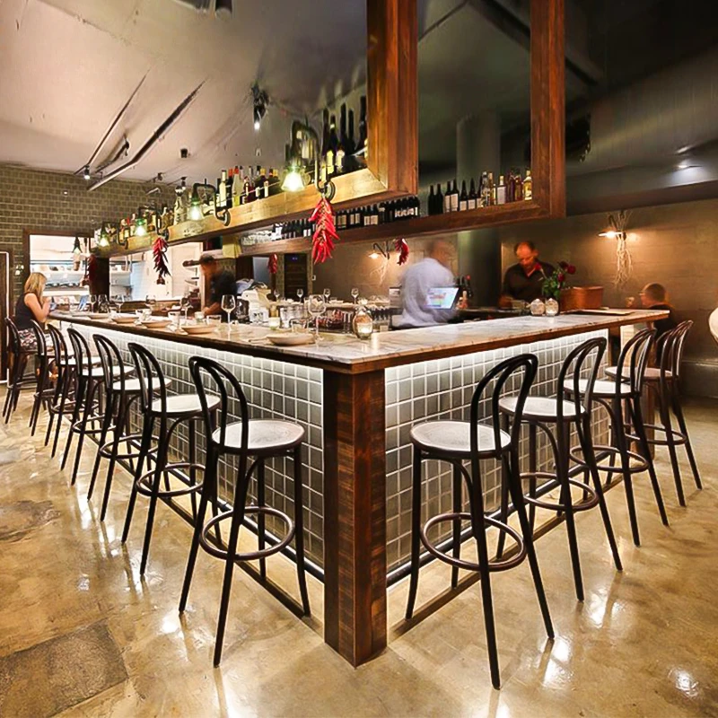 Рисунок 3 - Американский ретро-дизайнер из цельной древесины