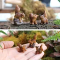 3 squirrels