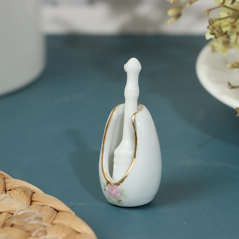 1Set 1/12 Scale Dollhouse Miniature Vintage style Bathroom Accessory Rose Floral Ceramic Dollhouse Furniture Accessories