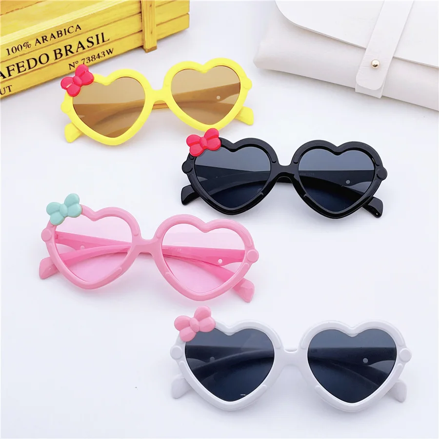 New Kids Heart Shape Frame Sunglasses Children Anti-ultraviolet Sun Glasses Oculos De Sol