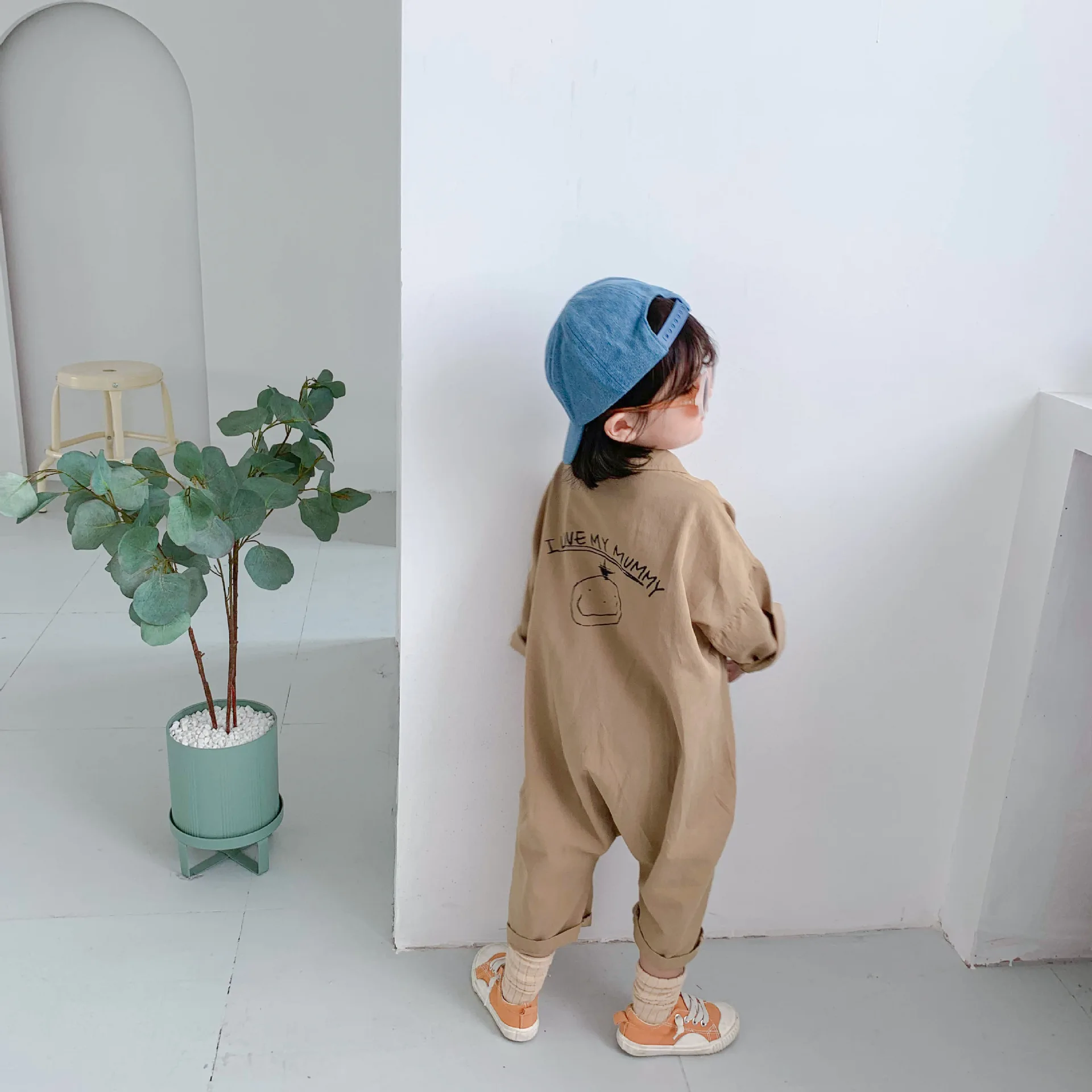 Girls pants spring new Korean version children clothing cartoon printed jumpsuit children letter work suit jumpsuit trend