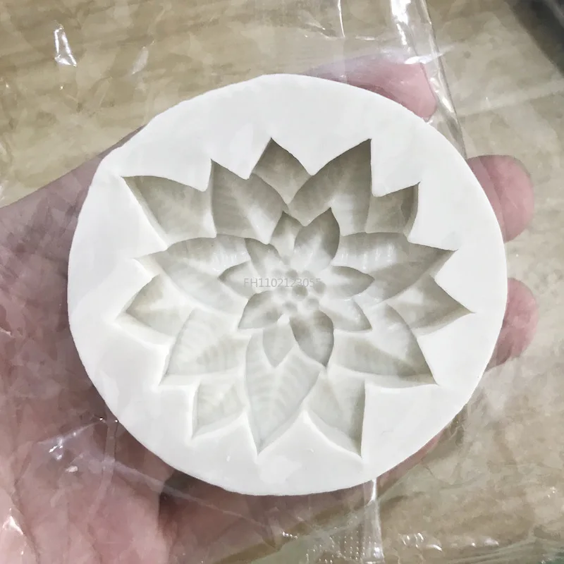 Christmas Flower Silicone Sugarcraft Mold 3D Holly Leaf Poinsettia Resin Tool Cupcake Baking Mould Fondant Cake Decorating Tools