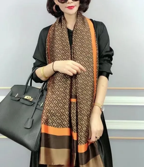 New Brocade Four Kinds of Printed Mulberry Silk Scarf Scarf Women's Bib Sun Protection Shawl Summer Beach Towel Long Scarf