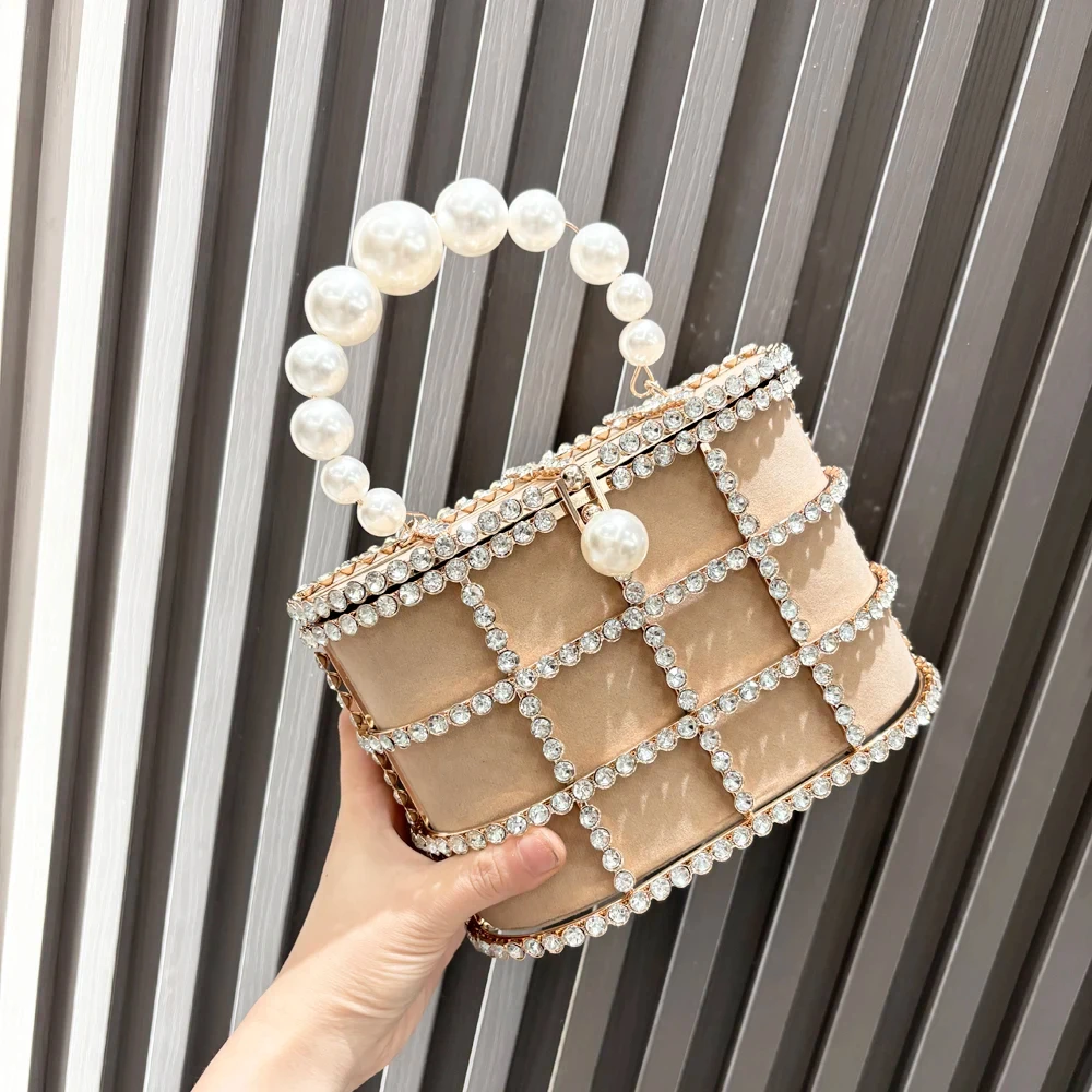 

French hollowed out vintage metal shiny and luxurious diamond vegetable basket bag for dinner, rhinestone hand-held crossbody ba