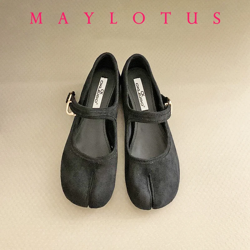 2025 Woman 3cm High Heel Split Toe Tabi Shoes Solid Colors Female Suede Shoes Ballet Dress Comfortable Retro Mary Janes 2