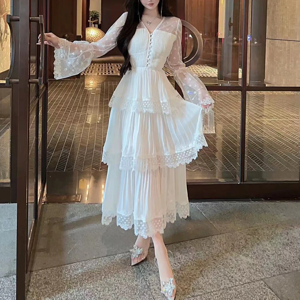 

Runway Designer Autumn Women V neck Flare Sleeve Lace Chiffon Cake Long Dress For Women Fairycore BIrthday Party Dresses