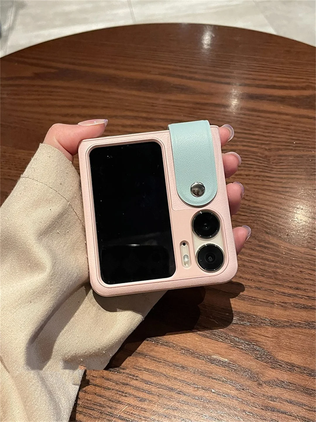 Luxury Korean Color Blocking Wrist Phone Case - Shockproof Back Cover