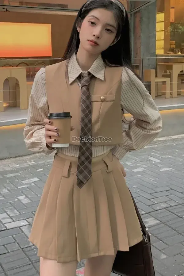 

2023 korea style jk uniform set skirt short vest spicy girl long sleeved shirt pleated half skirt women 4 piece fashion set s489