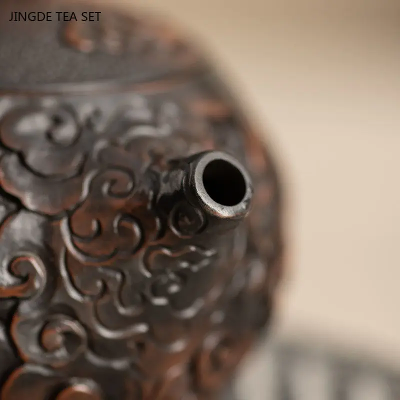 1 PCS Purple Pottery Handmade Relief Xishi Pot Chinese Retro Single Tea Maker Kung Fu Tea Set Chinese Tea Pot