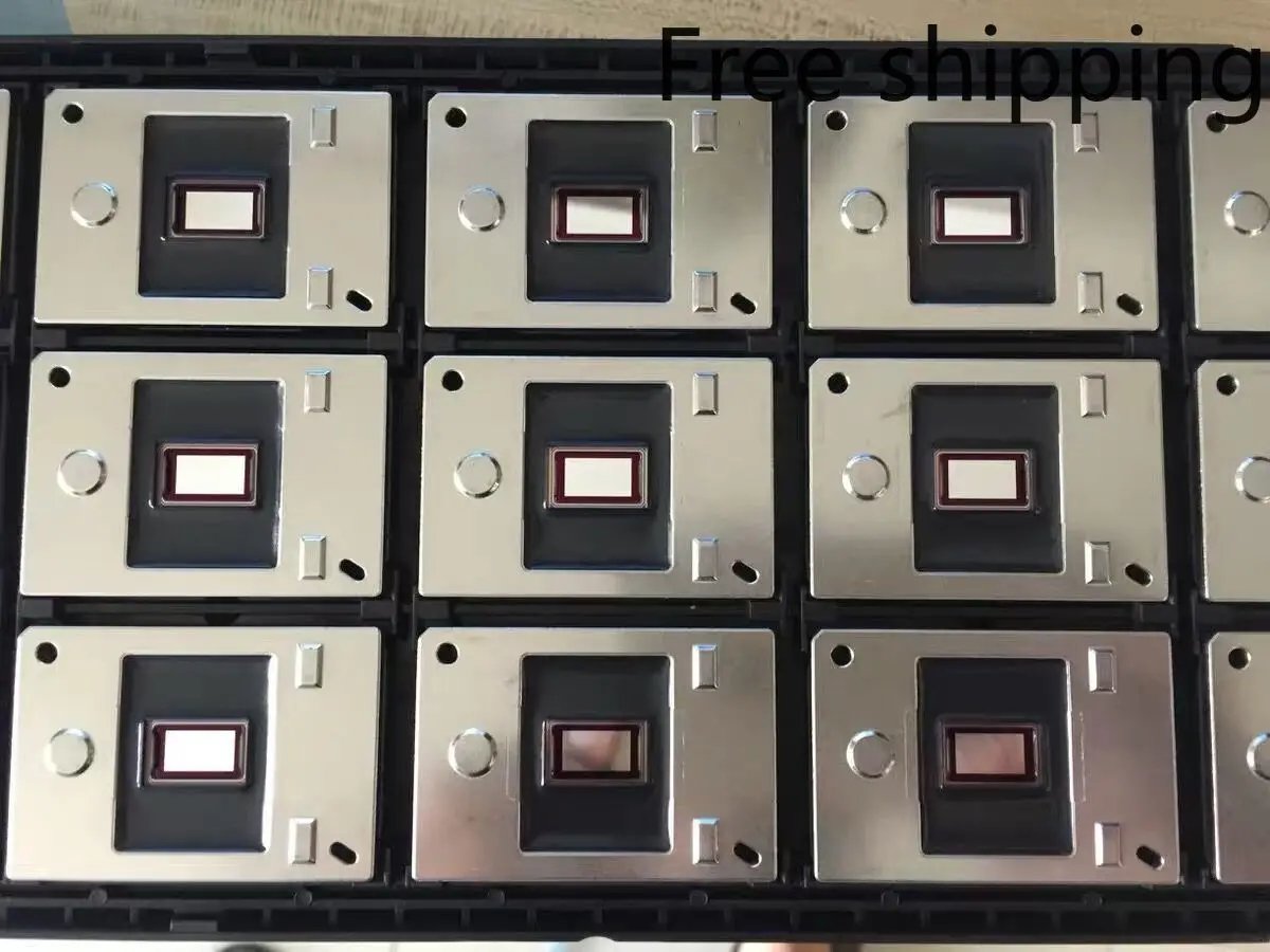 

1PCS New original projector DMD chip 8060-6318W 8060-6319W 100% NEW in stock.