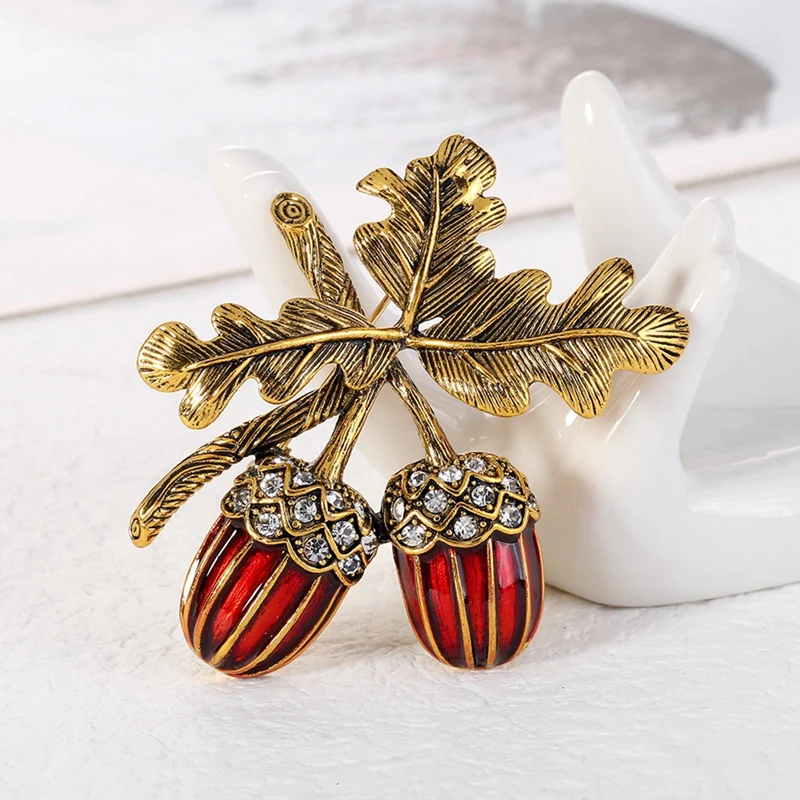 Vintage Pine Cones Brooches Enamel Pine Nuts Brooch Simple Ladies Suit Accessories Pins Pins Jewelry Gifts For Women Unisex