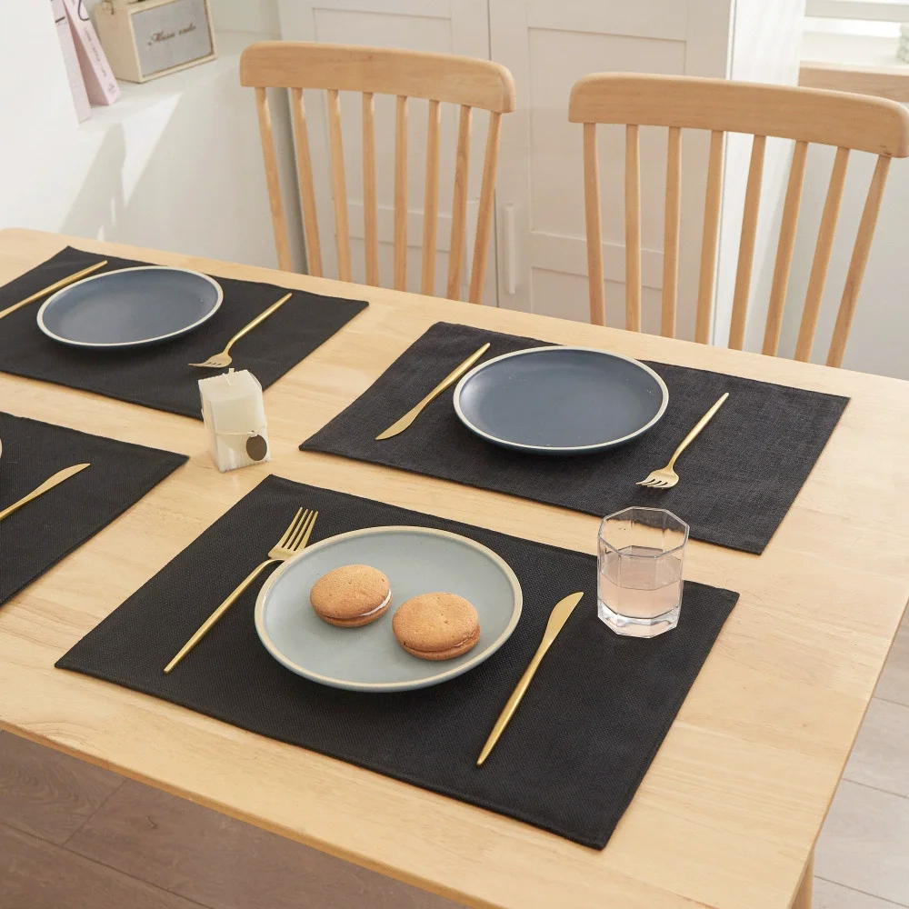 Set of 4 Dual-Layered Faux Linen Heat Resistant Placemats
