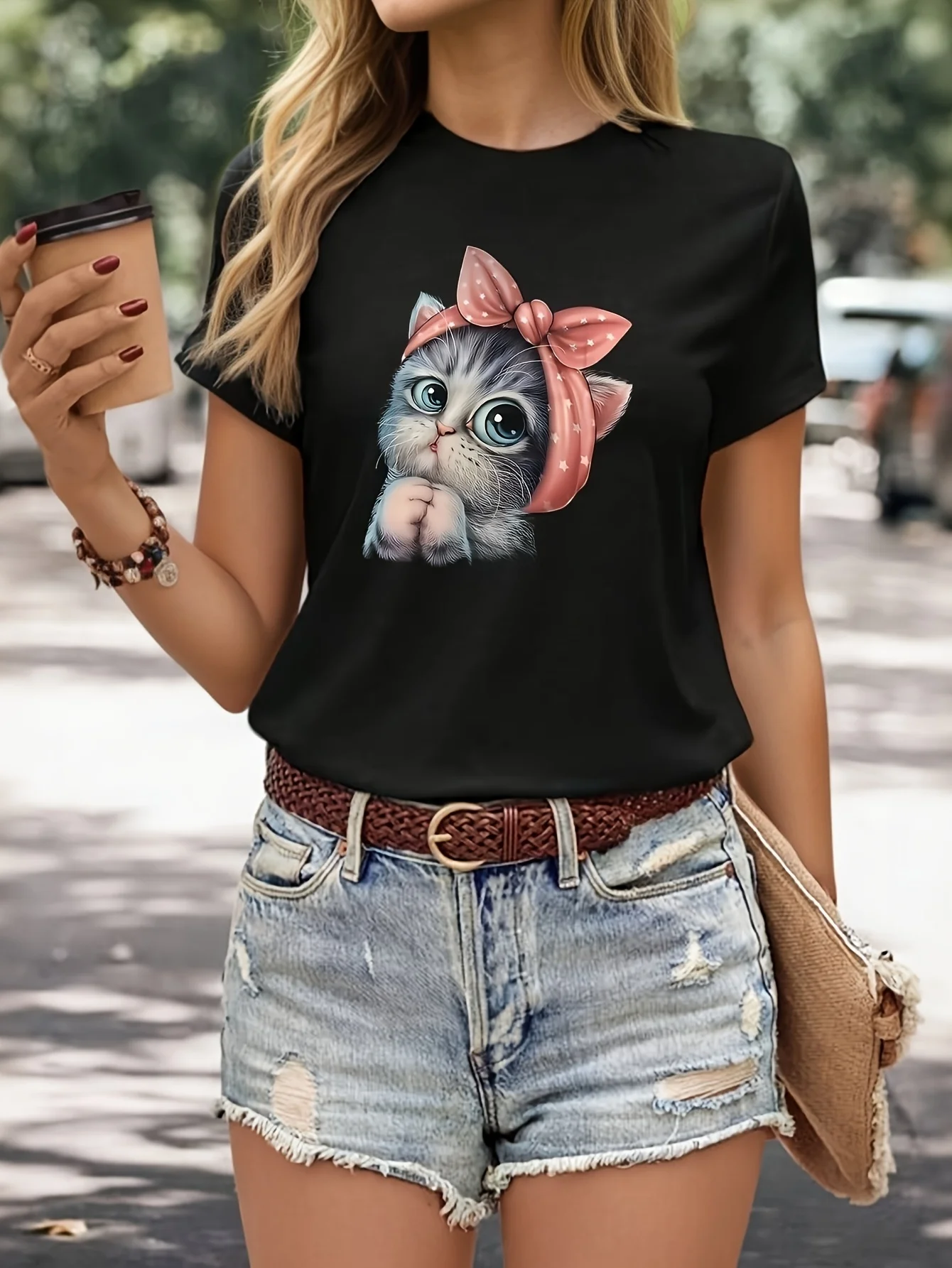 Adorable Cat Print Womens T-Shirt - Lightweight & Casual, Crew Neck Short Sleeve Top for Spring & Summer Fashion