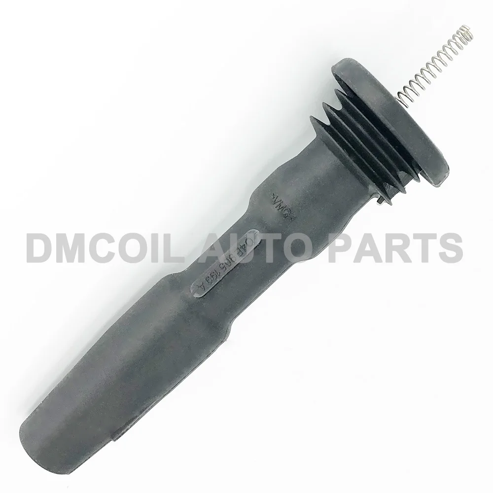IGNITION COIL RUBBER BOOTS WITH SPRING FOR AUDI A3 Q3 SKODA OCTAVIA VW GOLF VII POLO SEAT (2011-) 1.2 1.4 1.5T 04E905199A 4 PCS car ignition parts spark plug cap ignition device