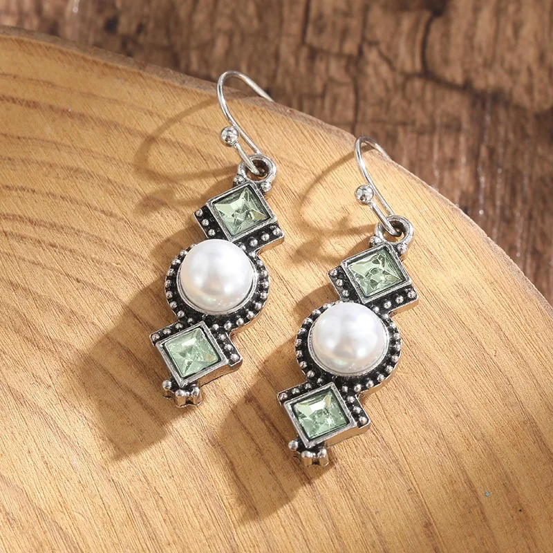 

2023 New Vintage Pearl Drop Earrings Fashion Olive Green Square Zircon Long Tassel Earring for Women Girls Party Jewelry Gifts