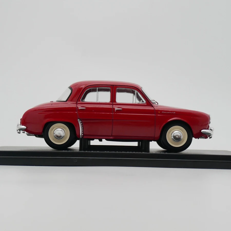 Diecast IXO 1:24 Scale Renault Dauphine 1961 Alloy Car Model
