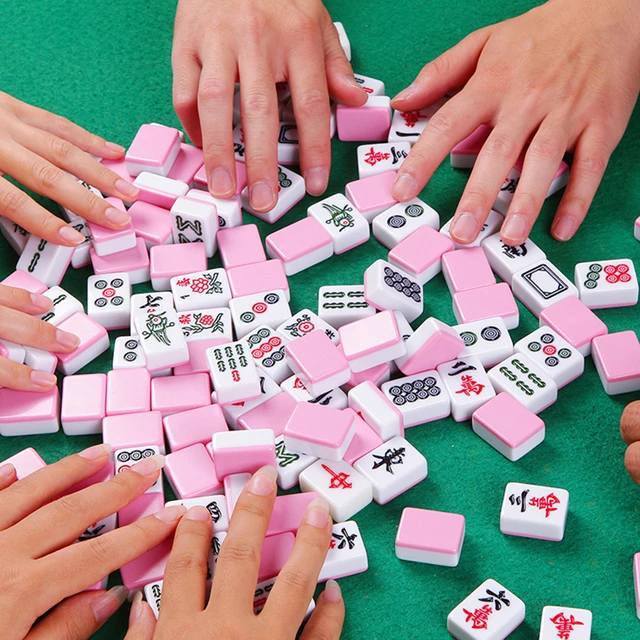 Mahjong para viagem, conjunto portátil de mini bolsa de mão com 22mm/24mm,  tapete de mesa para armazenamento interno e entretenimento, jogo de  tabuleiro