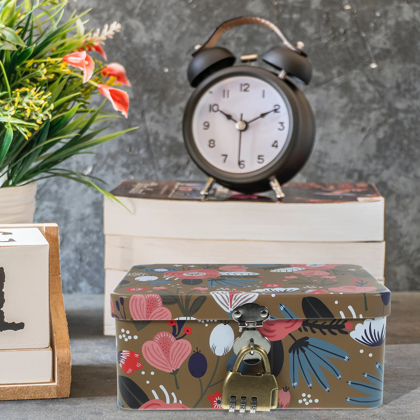 

Decorative Storage Box Tinplate Storage Box Retro Keepsake Box Candies Jars Canister Can Gift Case Chocolate Tea Coffee