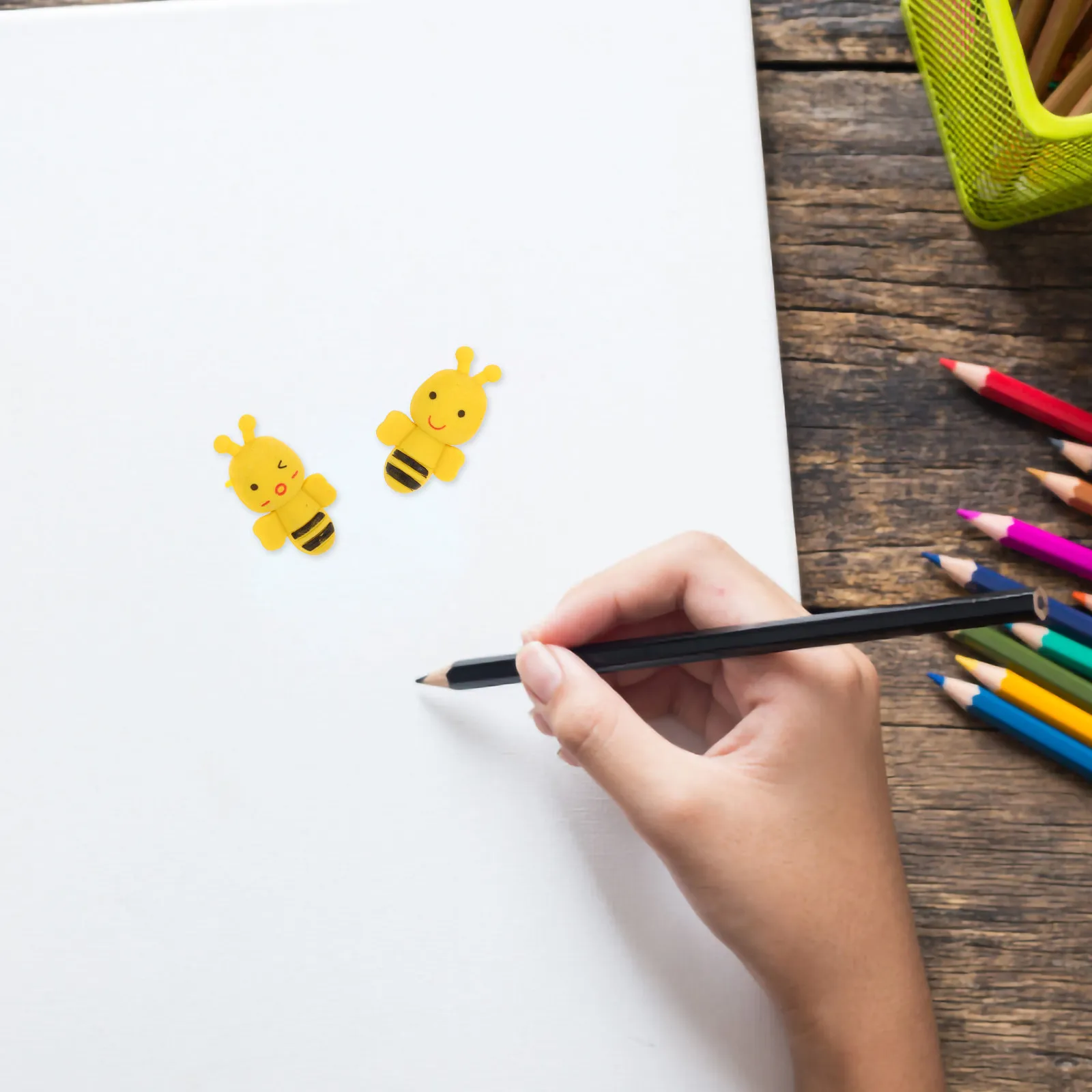 48개 귀여운 동물 지우개 꿀벌 테마 분리형 미니 지우개 깨끗한 지우기를 위한 작은 손에 적합한 학생용 보상용 미술용품