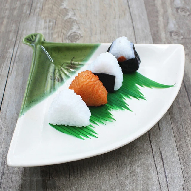 Szimuláció Sushi Mesterséges Lazac Onigiri Modell Tengeri Moszat Rizs Tekercs Hamis Ételfotózás Kellékek Dekorációs Gyerekek Játékok - Image 6