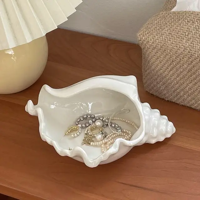 Creative Ceramic Shell Jewelry Box, Desktop Accessory Key Storage, Entrance Conch Tray Decoration 1
