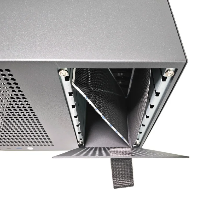 Sagittarius NAS 컴퓨터 섀시는 8베이 포지션 M-ATX/ITX를 지원하며, SFX 및 FLEX와 호환됩니다.