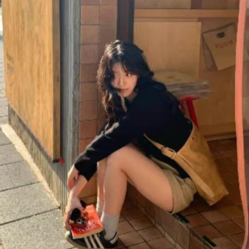 Korean Style Brown Rivet Tote Bag Women Maroon Vintage Large Capacity Shoulder Bag Ladies High End Fashion Commute Crossbody Bag