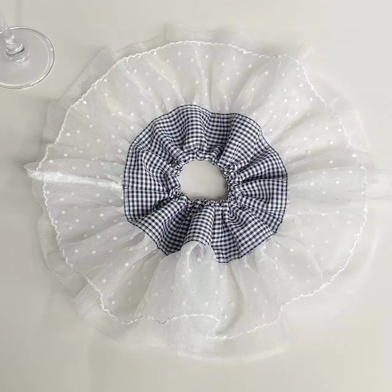 1PC Elegant Mesh Scrunchie with Plaid Center, Sweet Polka Dot Hair Accessory for Women, Fashionable Hair Tie for Daily Wear