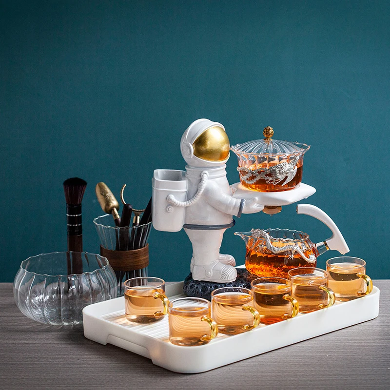 Astronaut Creative Fish Magnetic Glass Teapot Lazy Automatic Tea Making Pu'er Oolong Tea Set Infuser