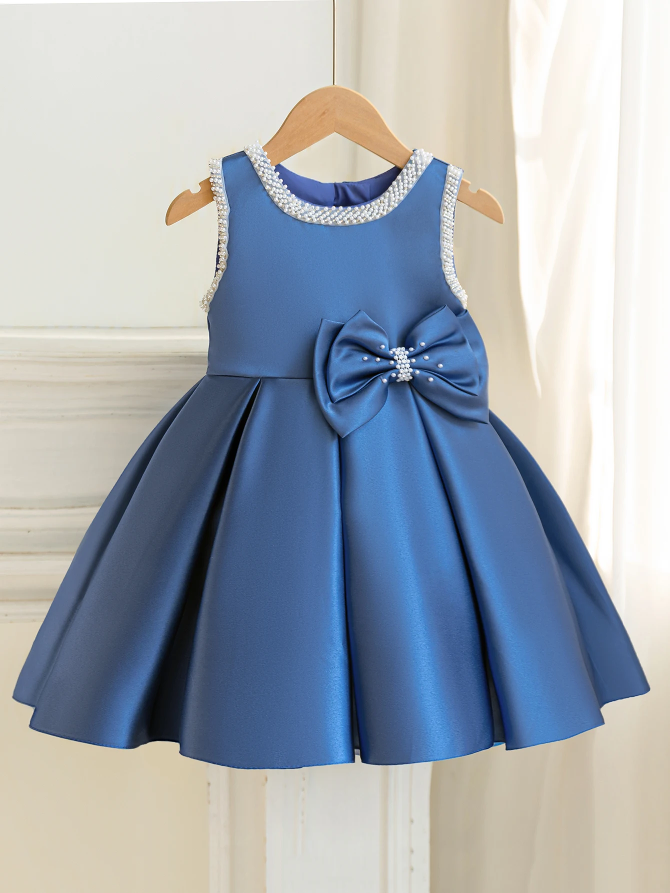 Taylor Elegant Beaded Formal Party Dress accessory detail