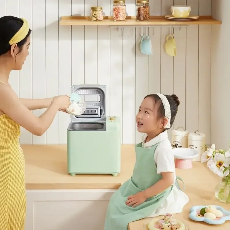 Household bread machine fully automatic multi-function kneading small dough fermentation breakfast toaster 3