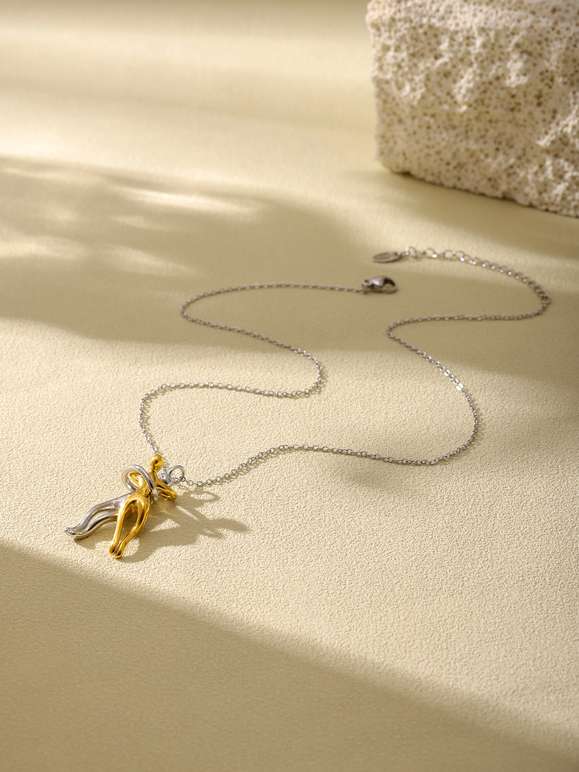 VELVORA Collana Da Donna in Argento 925 Cuore di Ispirazione Oceanica Con Ciondolo in Zirconia Luogo di Lavoro Cena Viaggio