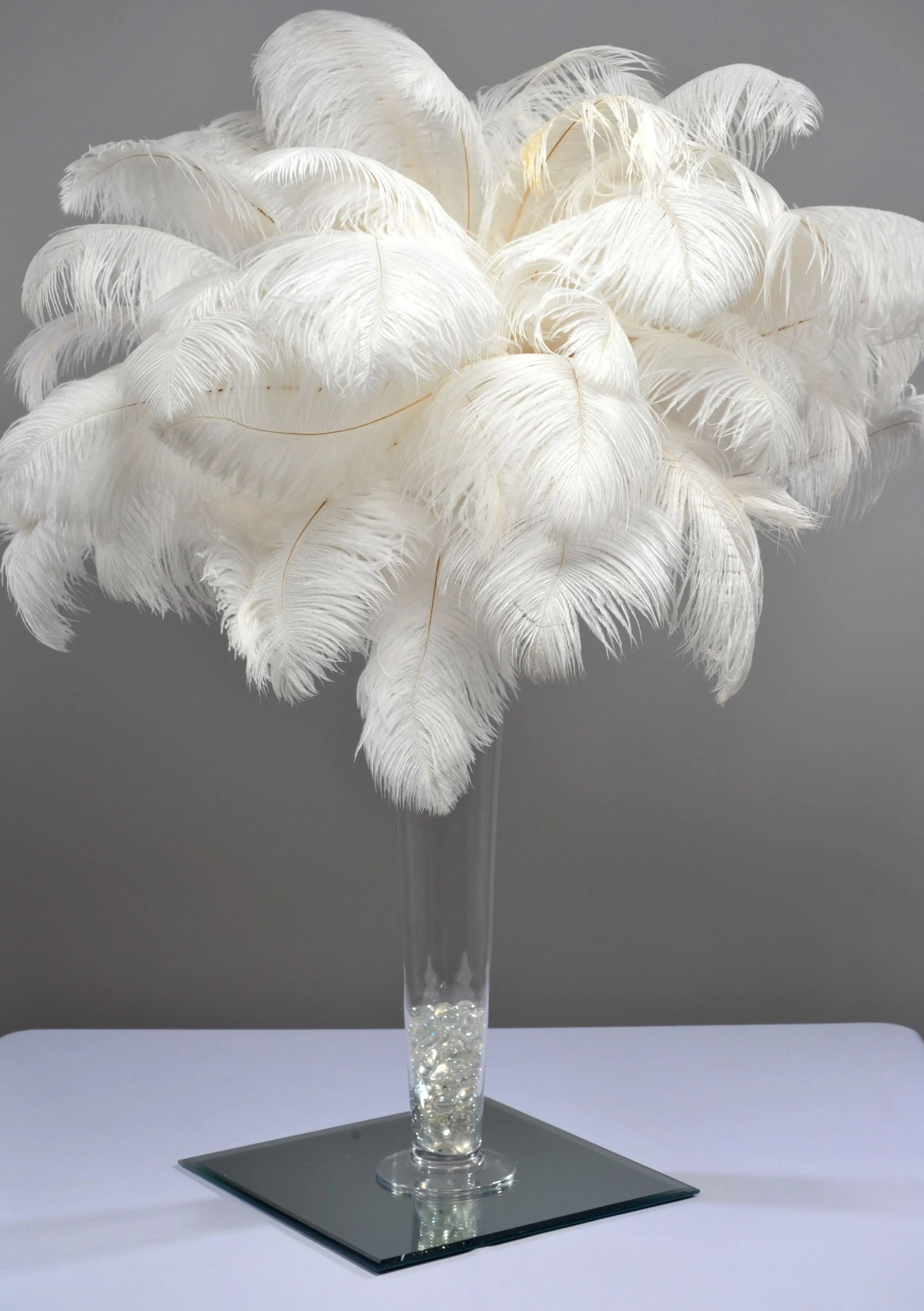 Wholesale Fluffy White Ostrich Feathers For Wedding Party Table  Centerpieces Crafts Home Decoration 15-65CM Vase Bulk DIY Plumas -  AliExpress