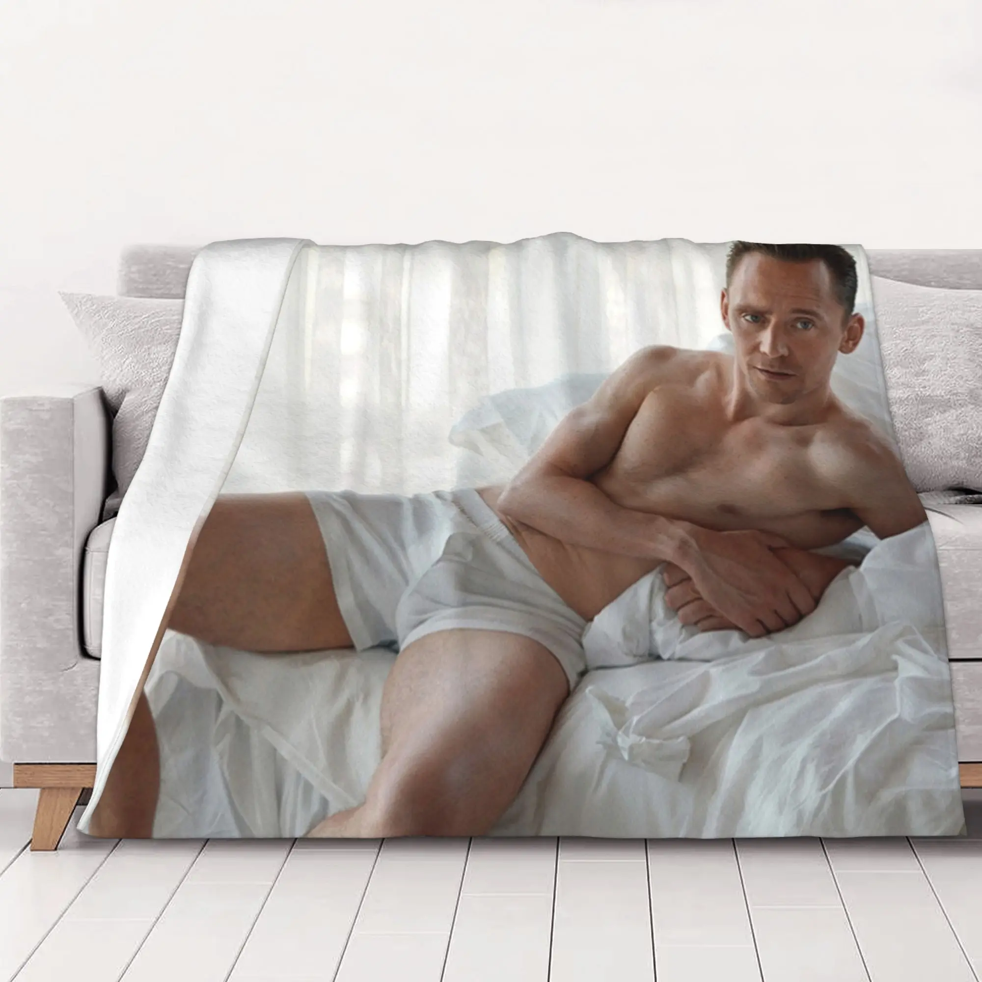 

Tom Hiddleston In Bed Blankets Velvet Textile Decor Multi-function Lightweight Thin Throw Blankets for Home Bedroom Rug Piece